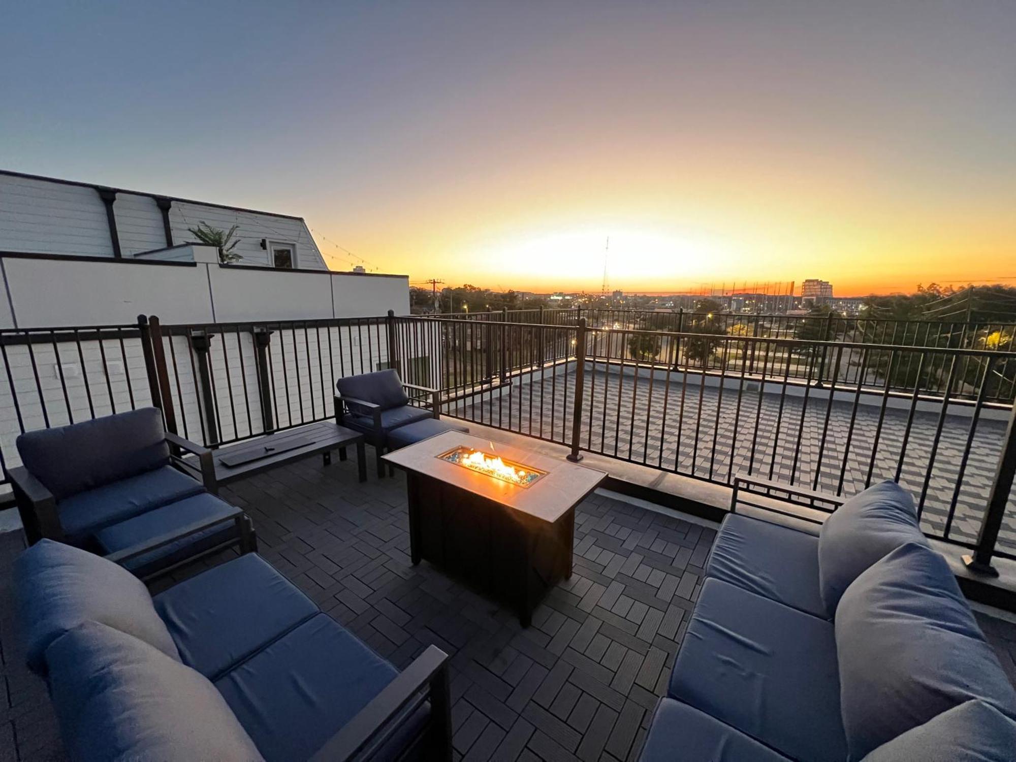 New Elevations Rooftop 5 Min To Downtown Nash Нашвил Екстериор снимка