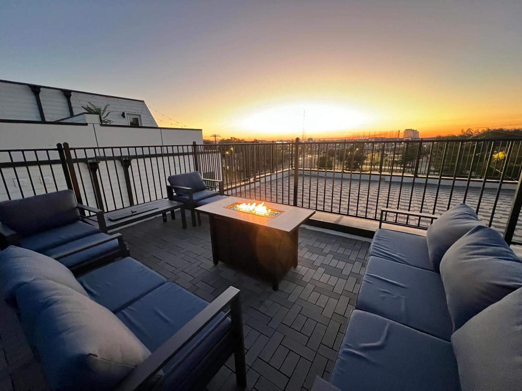 New Elevations Rooftop 5 Min To Downtown Nash Нашвил Екстериор снимка